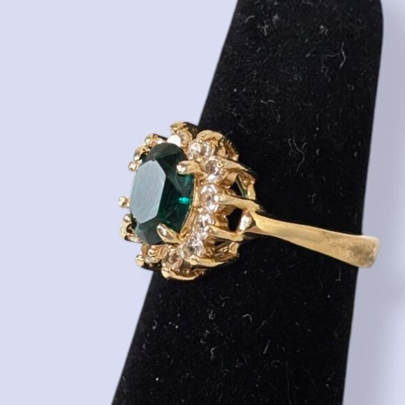 Vintage Glass Stone Costume Ring - Picture 3 of 9